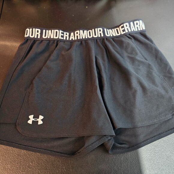 Under Armour Women's Play Up Loose Fit Shorts (S) - Picture 1 of 8